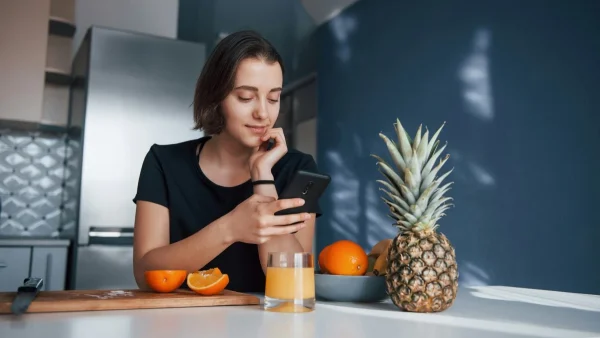 Mε αυτές τις 5 τροφές θα ενυδατώσεις την επιδερμίδα σου εκ των έσω!