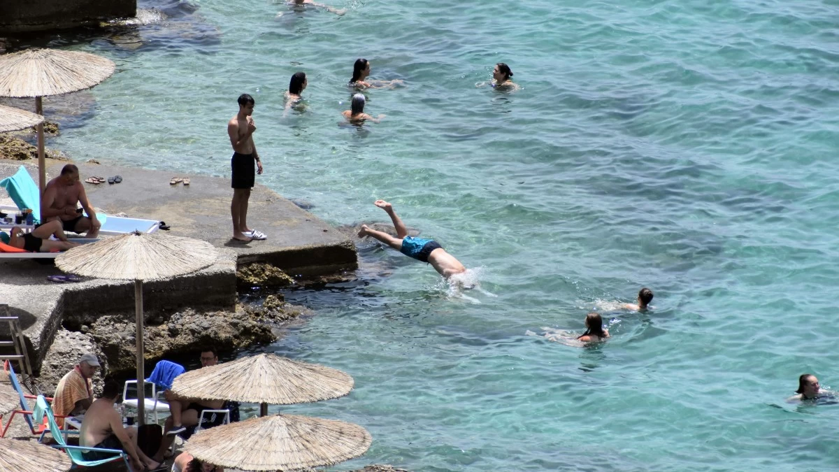 Καιρός Πέμπτης 13/5: Σήμερα οι πιο υψηλές θερμοκρασίες με αφρικανική σκόνη - Στους 27 οι ελάχιστες τιμές