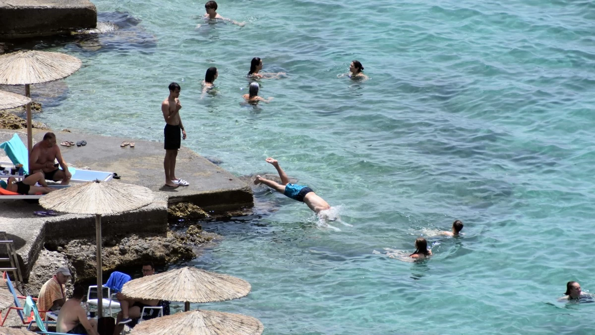 Καιρός 22/6: Σε υψηλά επίπεδα η θερμοκρασία σήμερα - Σε ποιες περιοχές θα φτάσει τους 40 βαθμούς;