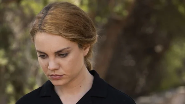 Το προξενιό της Ιουλίας (5/6): «Νομίζω είμαι έγκυος» - Η Ιουλία το "σκάει" από τον Προβιό την ώρα που ανακοινώνεται η εγκυμοσύνη