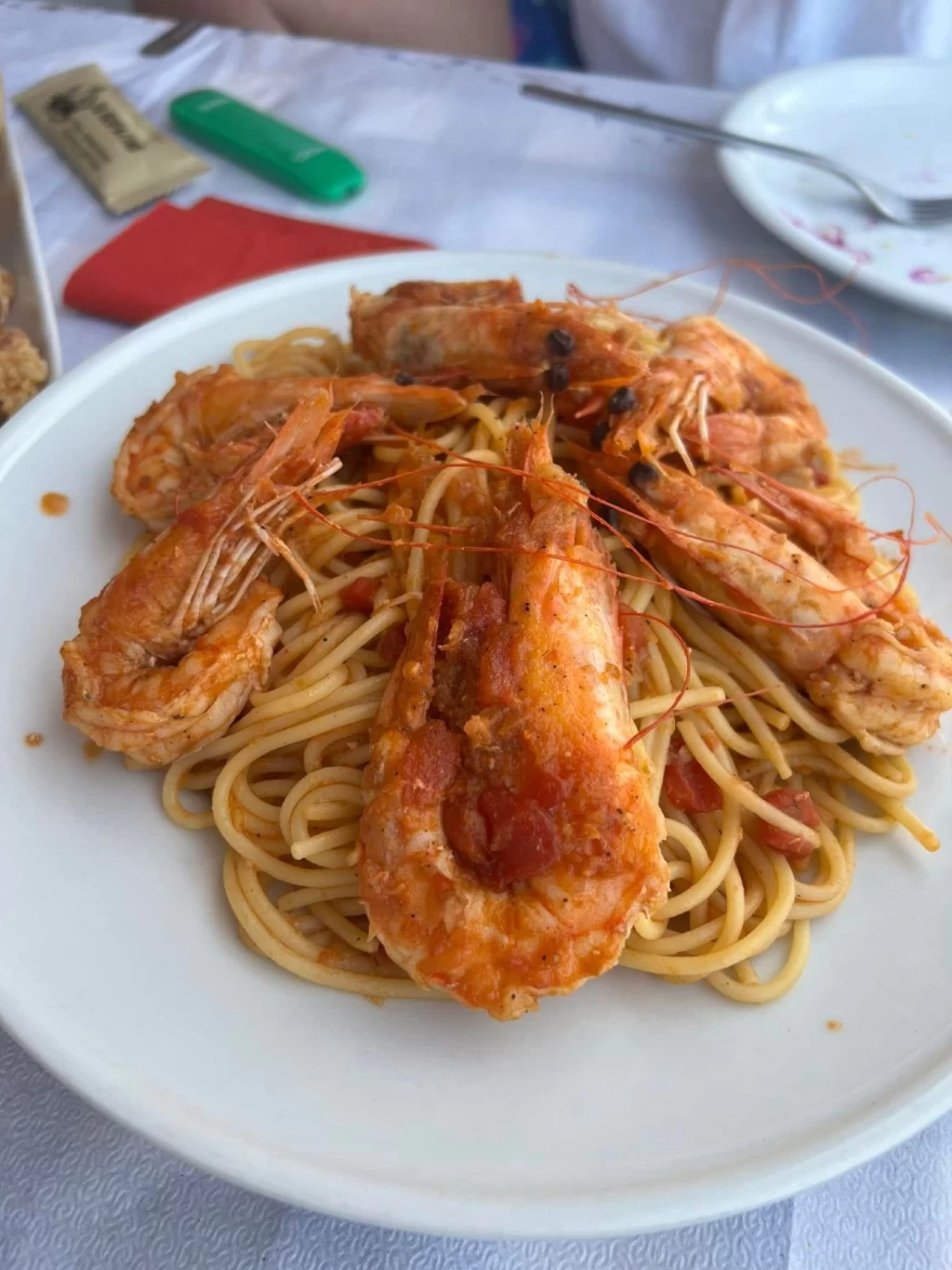 Που να φας στην Ακράτα