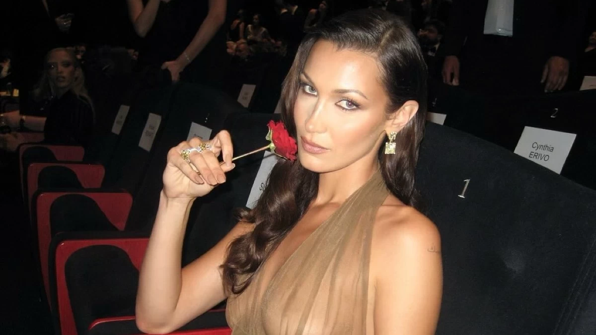 Skinny brows: Τα λεπτά φρύδια κάνουν δυναμικό comeback από τα 90s & είναι ό,τι πιο hot για φέτος το καλοκαίρι!