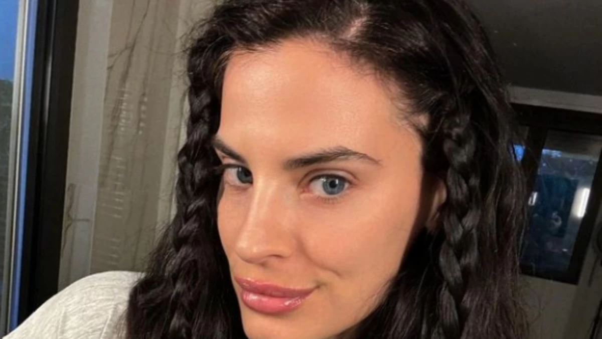 Χριστίνα Μπόμπα: Ποζάρει σε πολύ προχωρημένη κύηση - Η φωτογραφία από την εγκυμοσύνη της