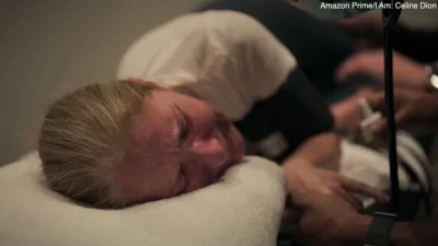 Σελίν Ντιόν: Η στιγμή που παθαίνει σπασμούς μπροστά στους γιατρούς και κλαίει από τον πόνο