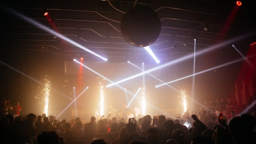 Κέρκυρα διασκέδαση 54 Dreamy Nights