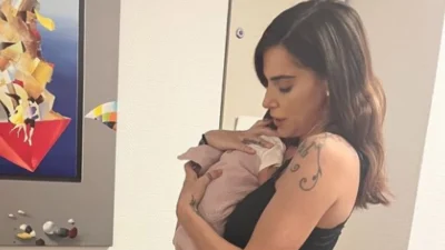 Ελισάβετ Σπανού: Γεμάτο με χρώματα & αρκουδάκια το παιδικό δωμάτιο της κόρης της - Το τρυφερό βίντεο με το μωρό να κοιμάται