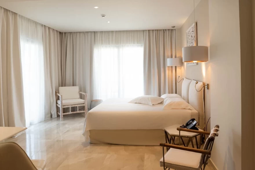 Διαμονή Elysian Luxury Hotel & Spa