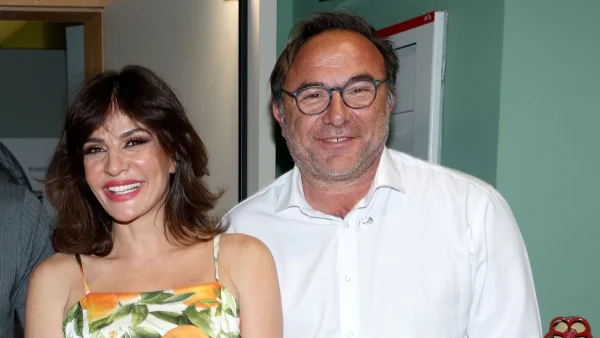 Δήμητρα Ματσούκα: Στο πλευρό της ο Πέτρος Κόκκαλης – Πρεμιέρα στο θέατρο με τον σύζυγο και την μητέρα της