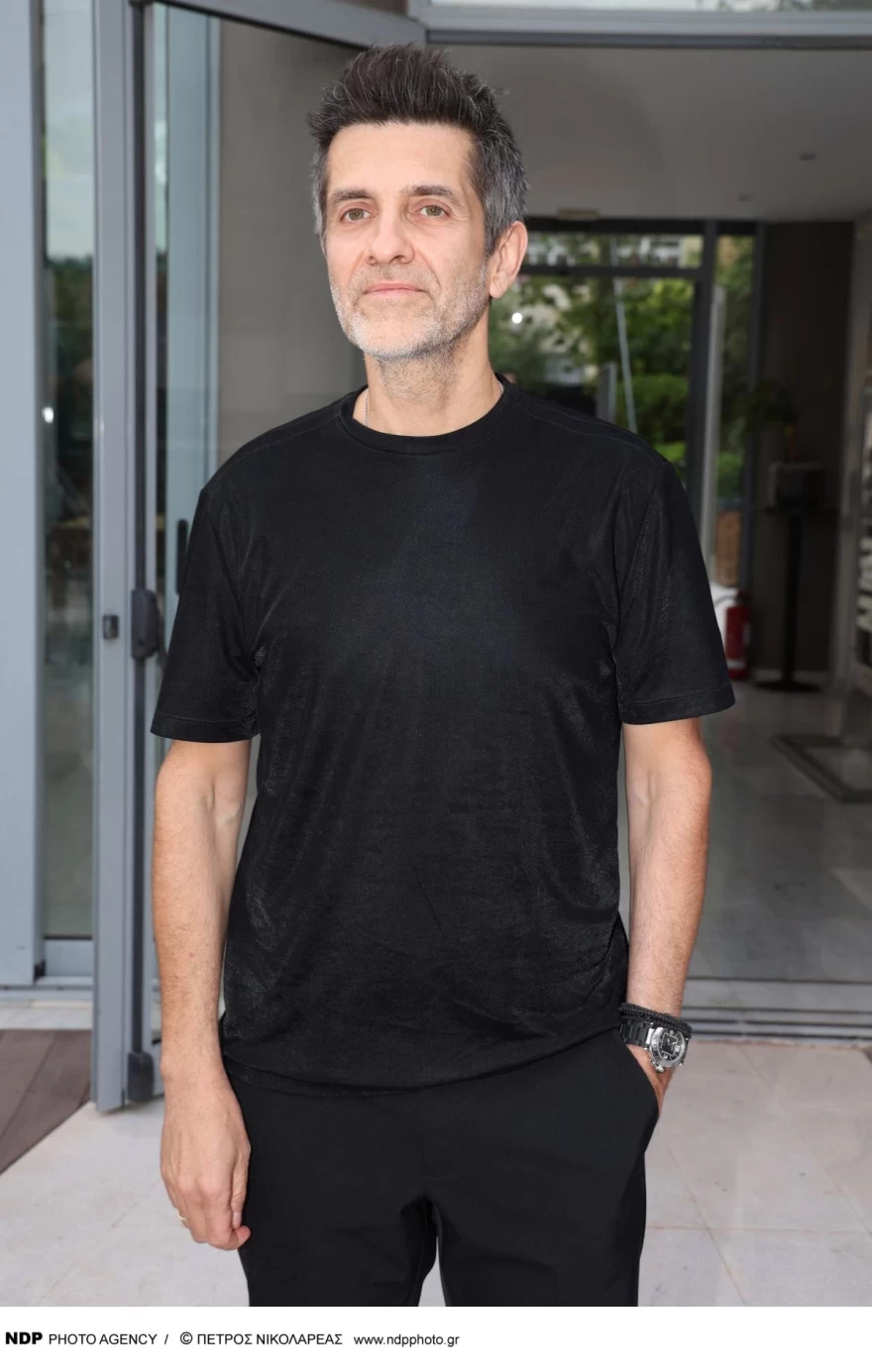 Βασίλης Καρράς - Φοίβος