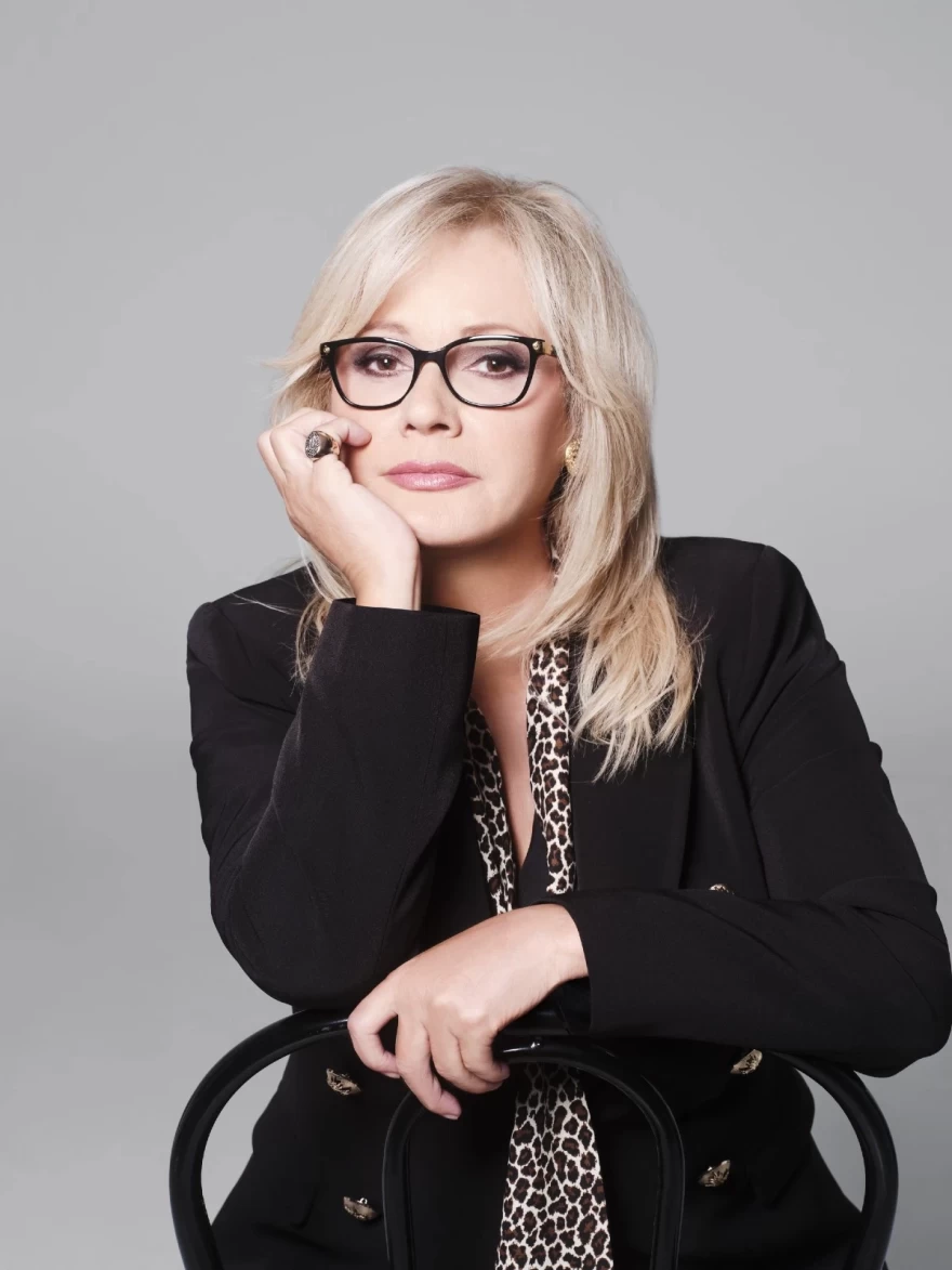 Αγγελική Νικολούλη - Φως στο Τούνελ - Mega