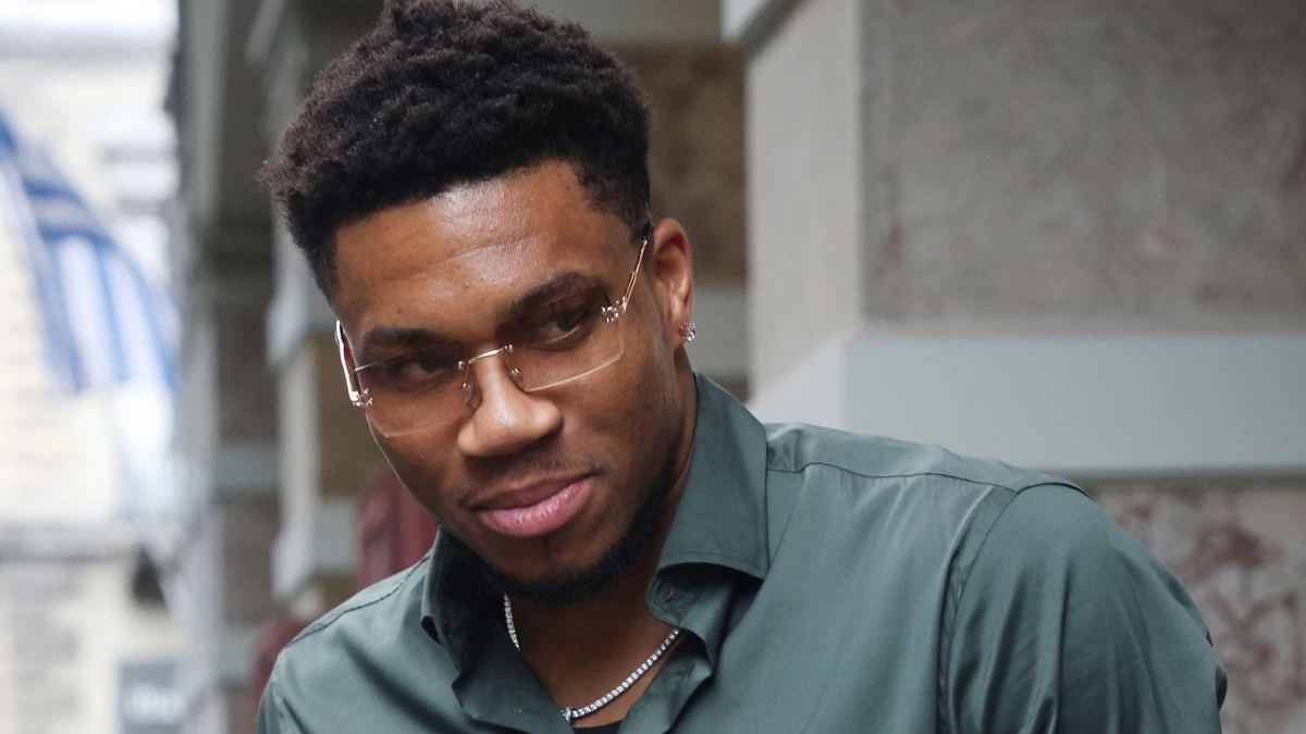 Γιάννης Αντετοκούνμπο: «Ποιος παντρεύεται;» - Ανατροπή στον γάμο του καλοκαιριού!