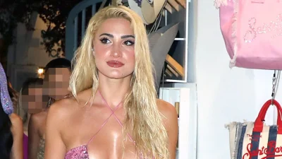 Ιωάννα Τούνη: Το βίντεο με μικροσκοπικό μπικίνι στην Μύκονο - Η απάντηση στο κράξιμο που δέχτηκε για τα "καυτά" μαγιό της