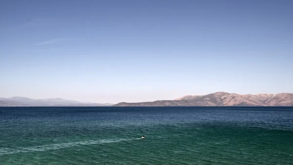 Καιρός σήμερα 5/6: Παραμένει η αφρικανική σκόνη - Που θα φτάσει το θερμόμετρο και που πιθανώς θα βρέξει;