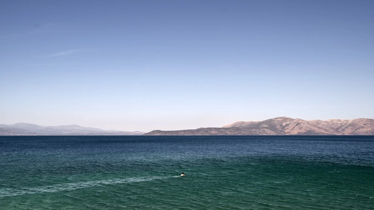 Καιρός σήμερα 5/6: Παραμένει η αφρικανική σκόνη - Που θα φτάσει το θερμόμετρο και που πιθανώς θα βρέξει;