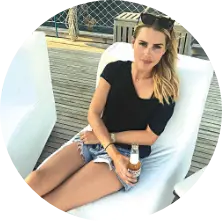  Claire Holt στη Κω