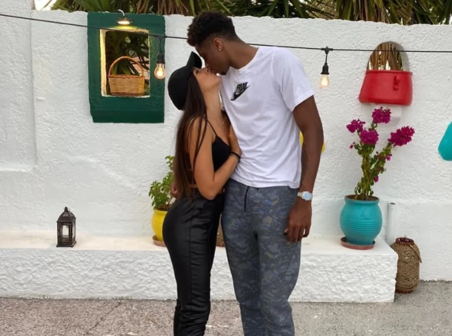 Κώστας Αντετοκούνμπο σύντροφος