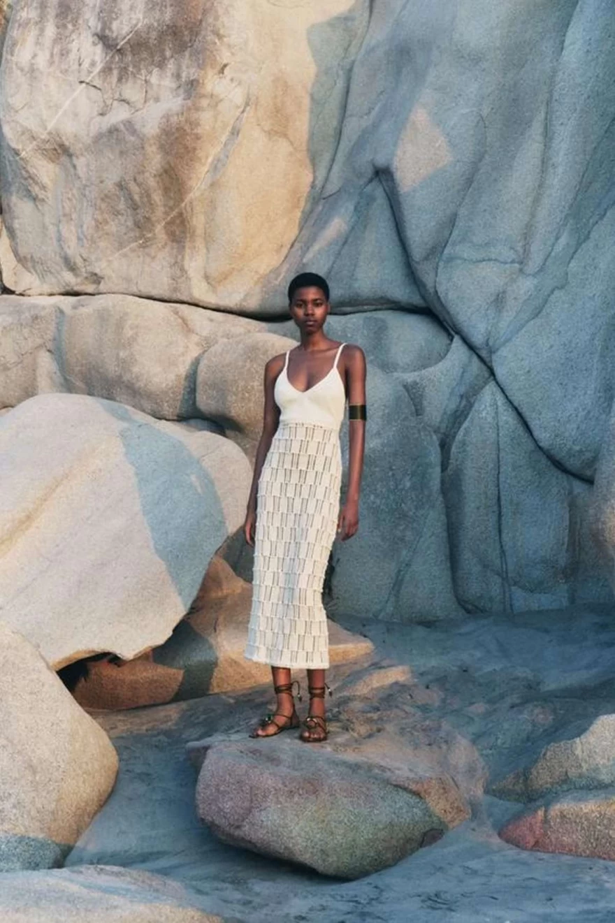 λευκό κροσέ φόρεμα zara