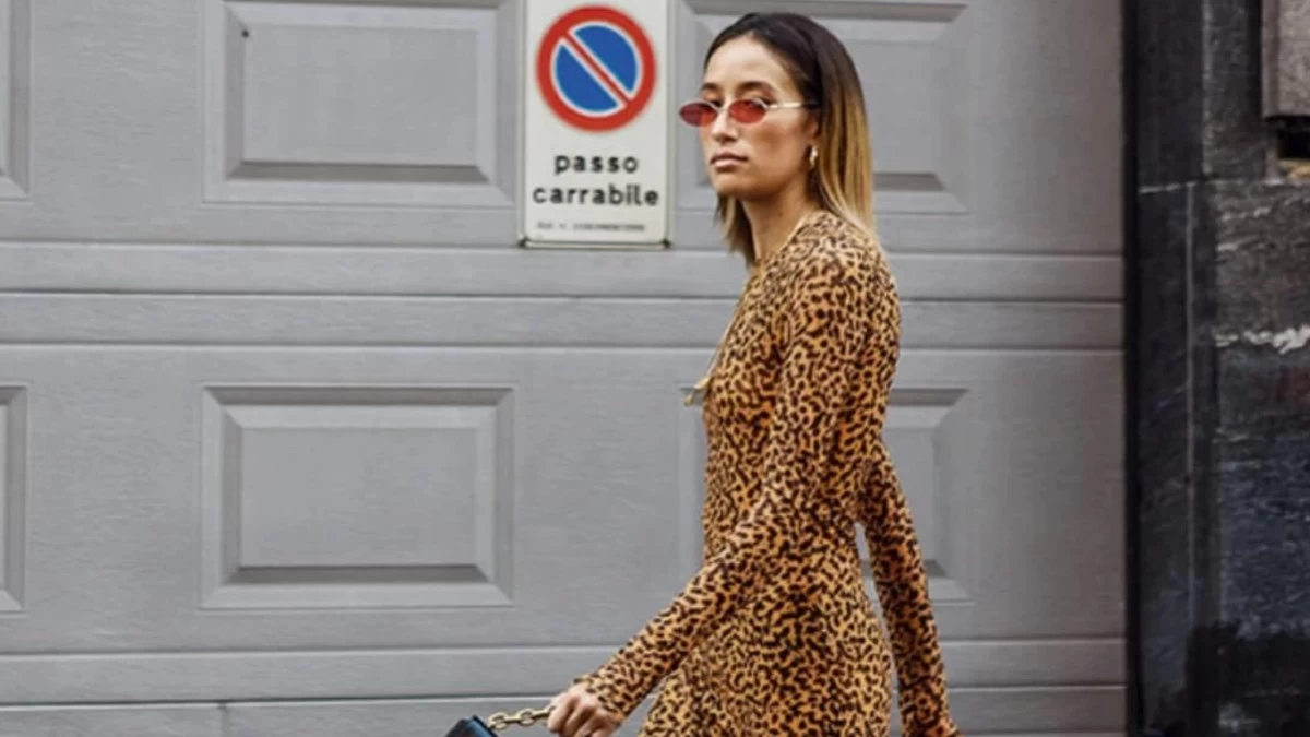 Το λεοπάρ φόρεμα είναι η τάση που θέλεις αυτό το καλοκαίρι στην ντουλάπα σου
