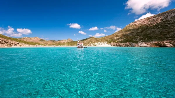 Αντίπαρος: Απλότητα και φινέτσα στη μικρή των Κυκλάδων