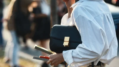 Τα 8 μεγαλύτερα λάθη που κάνεις στην εμφάνισή σου, σύμφωνα με τη διάσημη στυλίστρια Christina Stein