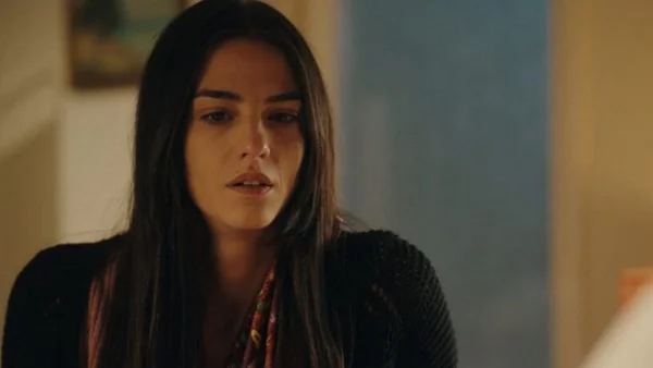 Το Ναυάγιο: Ο Ιπποκράτης κακοποιεί την Ειρήνη - Η Λινά καταθέτει υπέρ του Βασιλείου