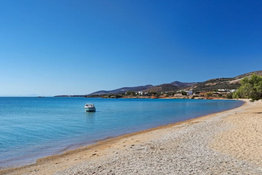 Αντίπαρος παραλία Παναγιά