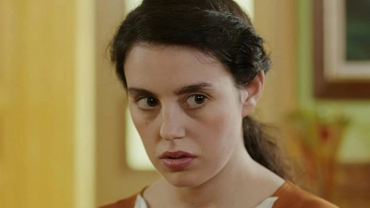 Ψυχοκόρες: Την κλείνουν σε κλουβί με ζωύφια, αποβάλει και την σκοτώνουν, όμως… - Αυτό είναι το ανατρεπτικό τέλος της Βασιλικής