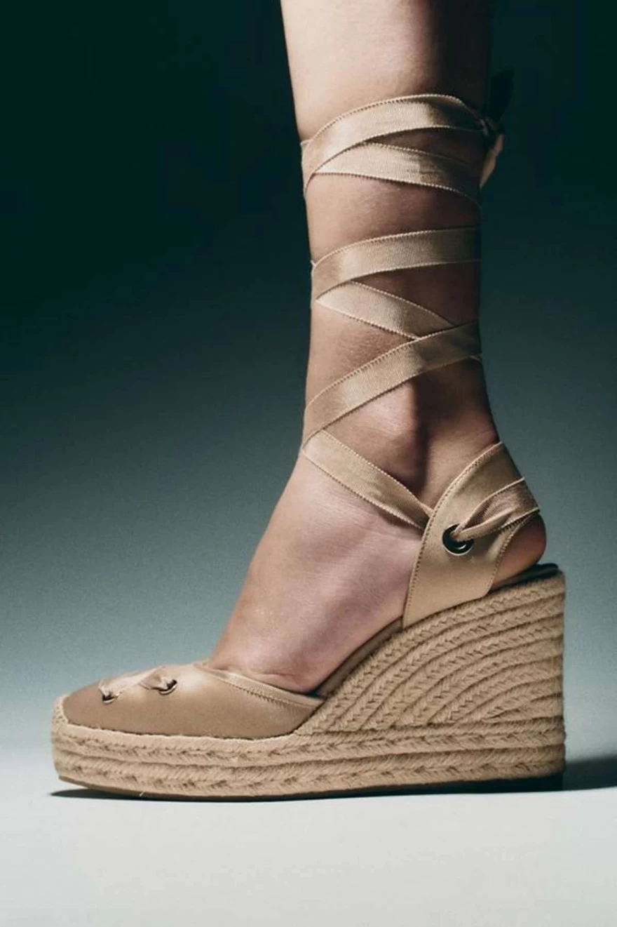 σατέν εσπαντρίγιες