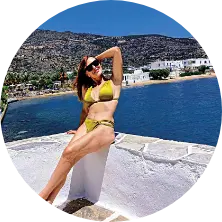  Βίκυ Χατζηβασιλείου στη Σίφνο