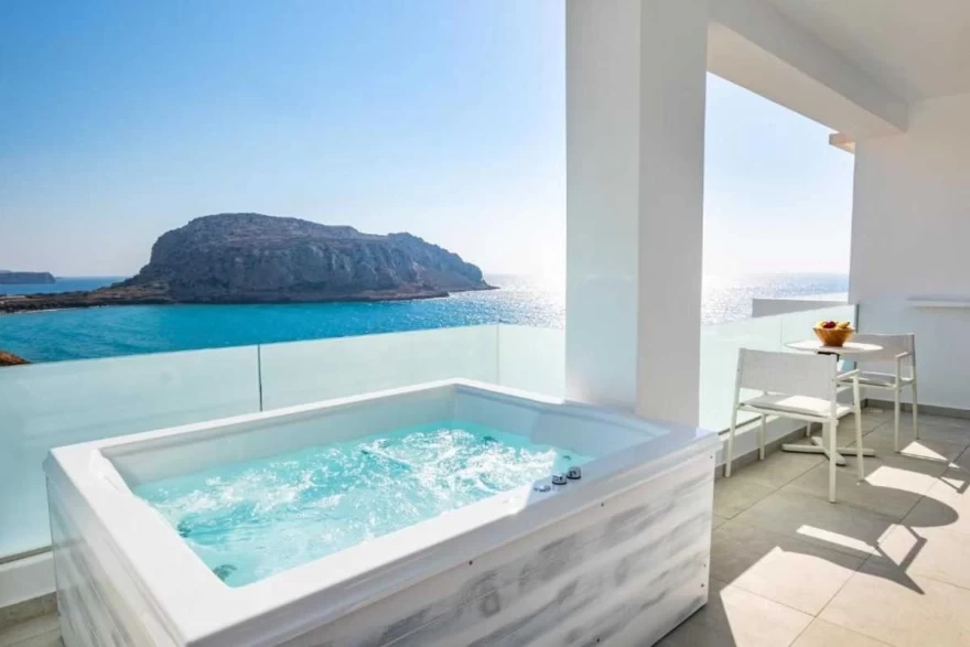 thalasidis luxury suites κάρπαθος