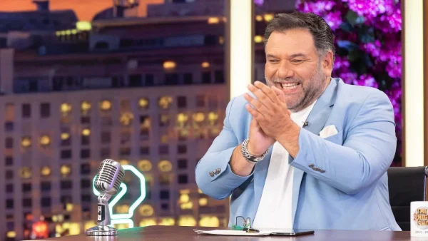 The 2Night Show: Δύο καλεσμένες με ξεχωριστό ενδιαφέρον απόψε (10/6) στον Γρηγόρη Αρναούτογλου