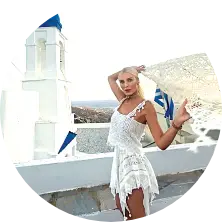  Κατερίνα Καινούργιου στη Τήνο