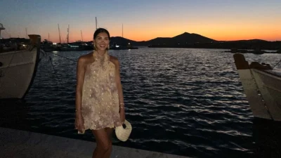 Σταματίνα Τσιμτσιλή: Συνάντηση κορυφής σε χλιδάτο εστιατόριο στην Πάρο - Τα νυχτοπερπατήματα στο νησί με τρεις γυναίκες της τηλεόρασης