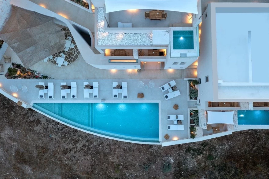 Anemolethe Suites Hotel πισίνα