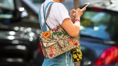 5 τσάντες που χρειάζεσαι στις διακοπές σύμφωνα με τους στυλίστες