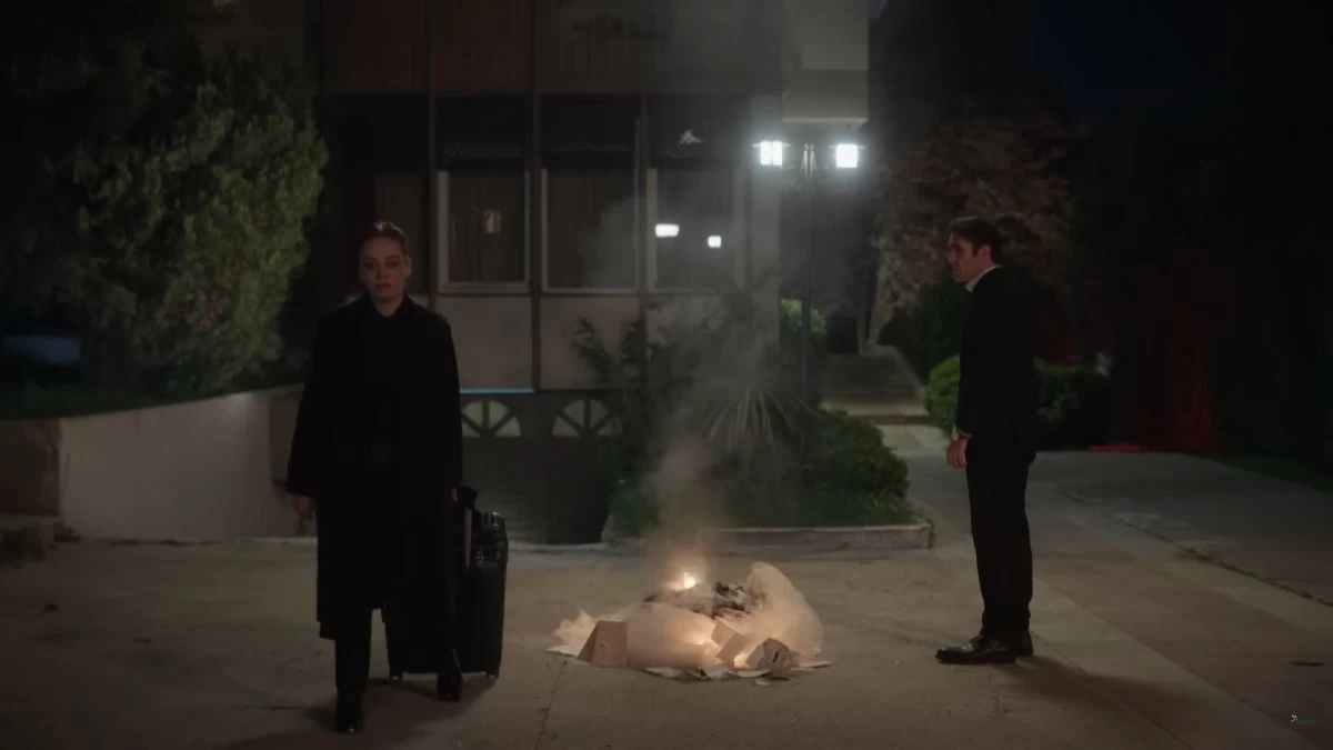 Bahar-Καινούργια αρχή: Βάζει φωτιά στο νυφικό της! Η Μπαχάρ εγκαταλείπει τον Τιμούρ - «Σου δίνω μια τελευταία ευκαιρία, με απατάς μαζί της;»