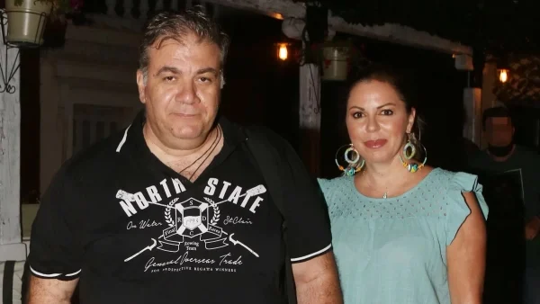 Δημήτρης Σταρόβας: Η αποκάλυψη της συντρόφου του για την υγεία του - «Την Τετάρτη, μετά από 42 ημέρες ξαναμπήκε...»