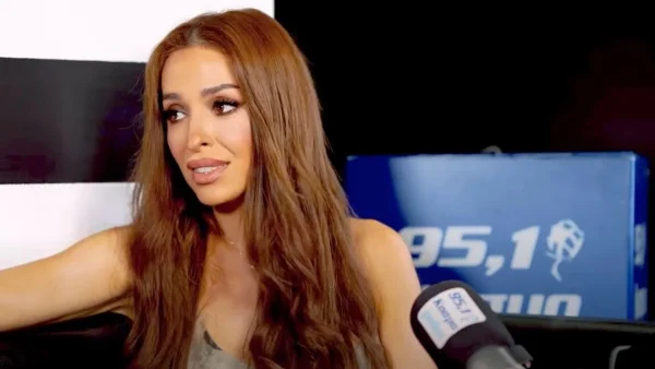 Ελένη Φουρέιρα: «Δεν είμαι στη ζωή μου τόσο ψωνισμένη όσο βγαίνω στη σκηνή, το λέω ειλικρινά! Νιώθω...»