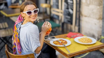 Foodcore trend: Η πιο "νόστιμη" τάση του καλοκαιριού που γίνεται μανία!