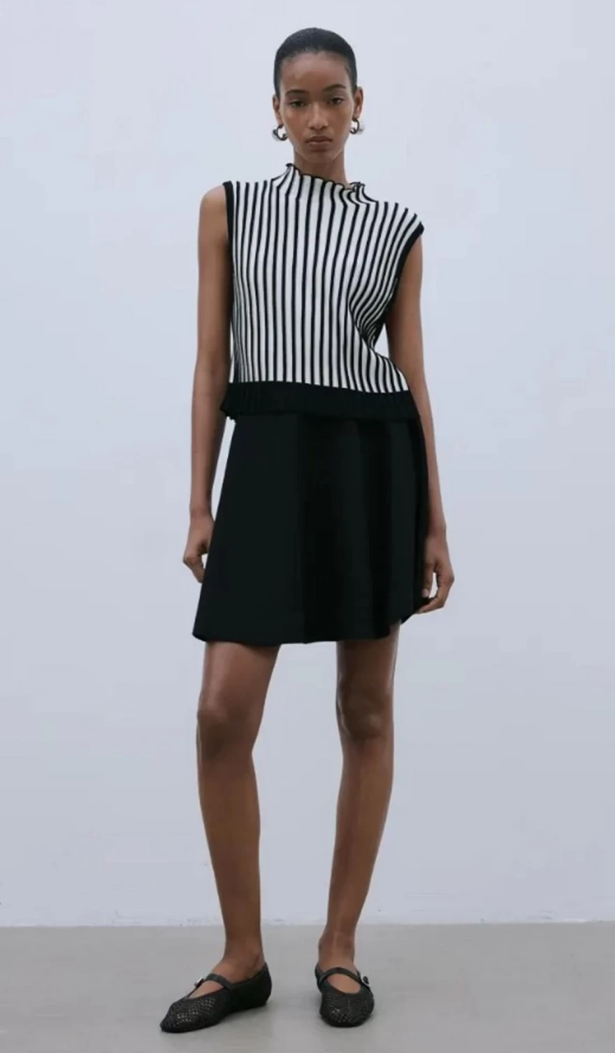 μαύρη μίνι φούστα Η&Μ