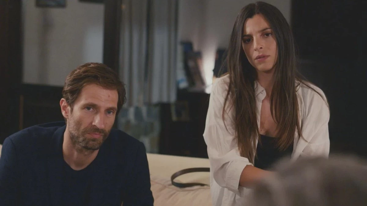 Η γη της ελιάς: Ο Κωνσταντίνος κάνει "σκουπίδι" την Ισμήνη - Το πανούργο σχέδιο της Σοφίας για να τον "κλέψει"