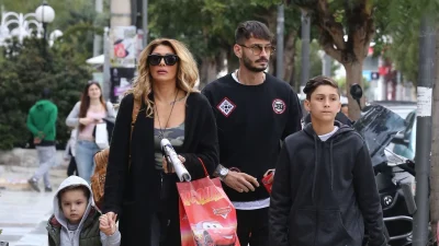Σάββας Γκέντσογλου: Μαζί με την Αγγελική Ηλιάδη στα γενέθλια του γιου τους - Το φαντασμαγορικό πάρτι και τα φιλιά