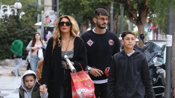 Σάββας Γκέντσογλου: Μαζί με την Αγγελική Ηλιάδη στα γενέθλια του γιου τους - Το φαντασμαγορικό πάρτι και τα φιλιά