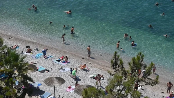 Καιρός σήμερα 12/7: Καύσωνας με υψηλές θερμοκρασίες - Μεγάλη προσοχή