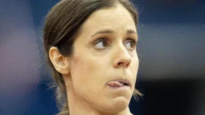 Ξέσπασε η Κατερίνα Στεφανίδη: «Τι πρέπει να γίνει για μην επιτραπεί ποτέ ξανά σε κάποιους να πατήσουν το πόδι τους σε στάδιο; Καταγγελία; Μήνυση;»