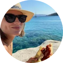 Δανάη Μιχαλάκη στην Κιμώλο