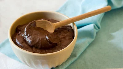 Το πιο γρήγορο γλυκό ψυγείου - Ρίξτε τα 2 υλικά σε ένα μπολ, βάλτε το στο ψυγείο και έτοιμο