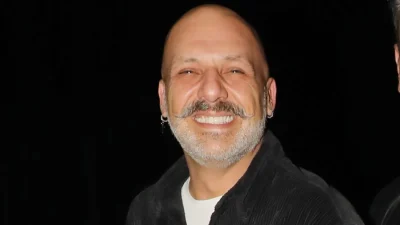 Δύσκολες στιγμές για τον Νίκο Μουτσινά - Πέθανε ο ένας σκύλος του