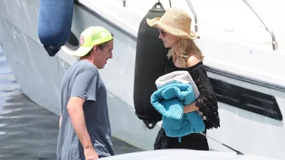 Δούκισσα Νομικού: Οι τρυφερές στιγμές με τον Δημήτρη Θεοδωρίδη σε σκάφος της Μυκόνου - Παπαρατσικές φωτογραφίες