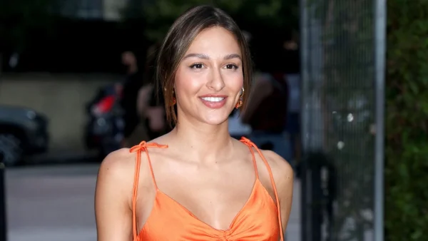 Ναυσικά Παναγιωτακοπούλου: Όλα τα φλας πάνω της - Εντυπωσίασε στην πρώτη σόλο εμφάνιση μετά τον χωρισμό της